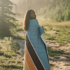 Rumpl Printed Retro Puffy 1-Person Blanket -Rumpl EASRID D5