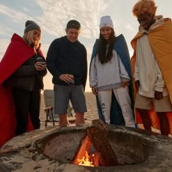 Rumpl Nanoloft Flame Blanket|-|Couverture Nanoloft Flame -Rumpl RPL NPFR T 7E 7ELifestyle2 20Deepwater