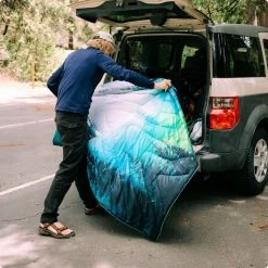 Rumpl Original Puffy Blanket - Olympic Fog -Rumpl rumpl printed original 1 person original puffy blanket olympic fog ru01011121p 30656899973192