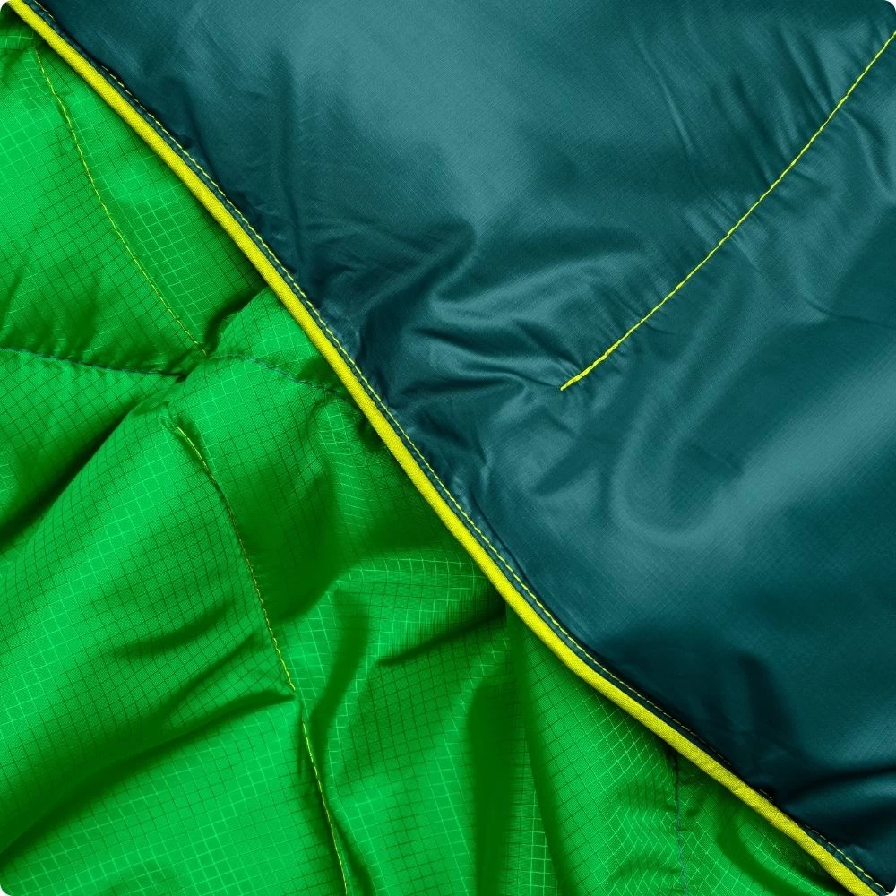 Rumpl Backcountry Puffy Blanket - Sea Moss 12 Rumpl Backcountry Puffy Blanket - Sea Moss - Image 10