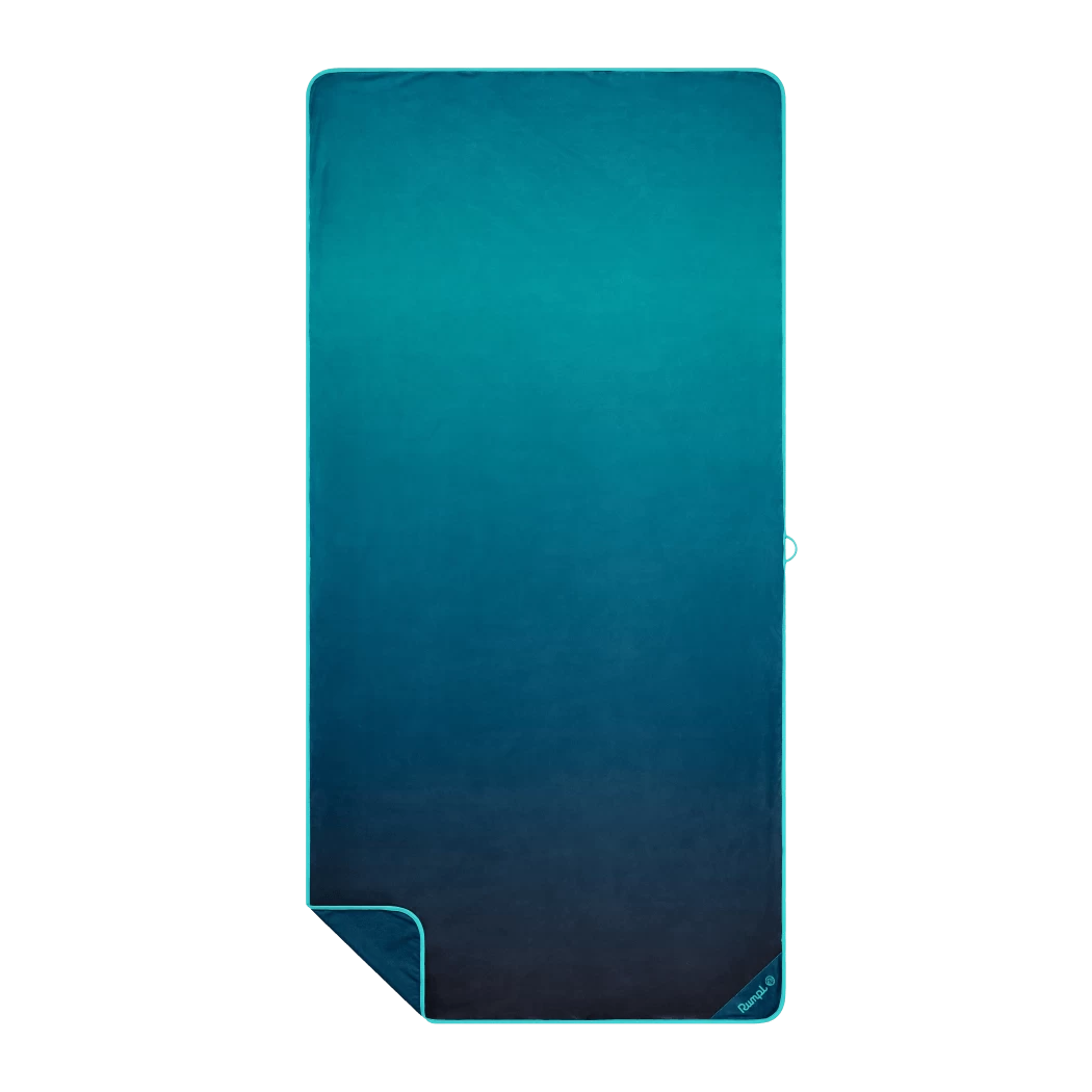 Rumpl Tech Towel - Ocean Fade 3 Rumpl Tech Towel - Ocean Fade